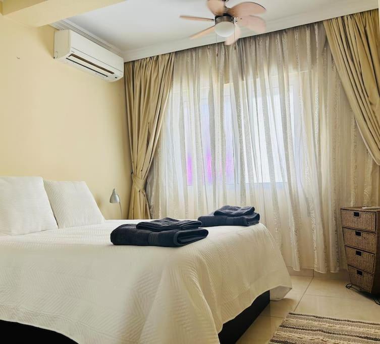Апартаменты Flat On The Paseo Maritamo! Эстепона Экстерьер фото